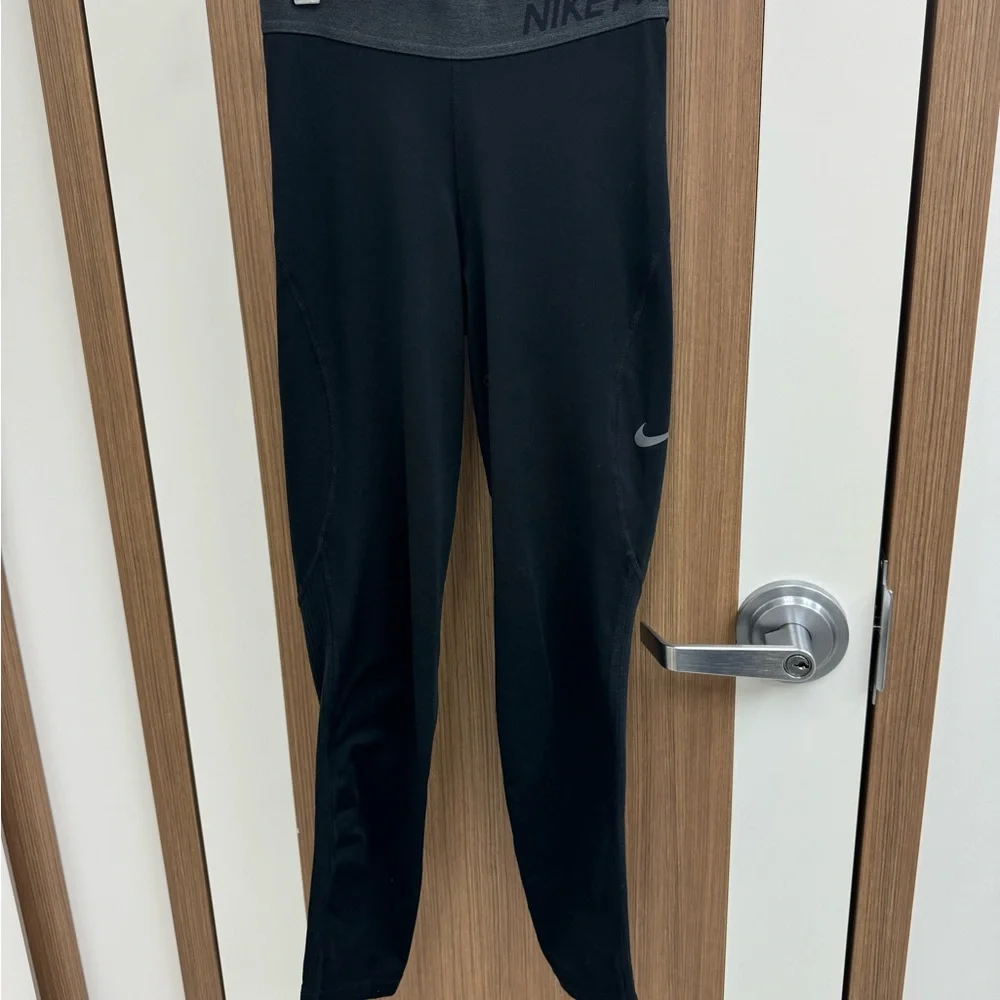 Nike Charcoal and Black‎ Leggings